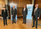 V. l. n. r.: Regierungspräsidentin von Oberfranken Heidrun Piwernetz, Heinz-Wilhelm Hillmann (Bamberg), Oberbürgermeister Andreas Starke (Bamberg) und Landrat Johann Kalb (Bamberg)