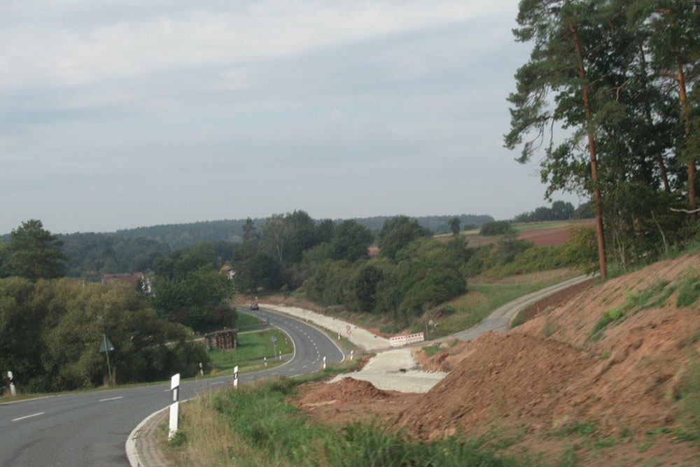 Bauarbeiten am neuen Radweg zwischen Baunach und Appendorf (Blickrichtung Appendorf).