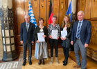 Gruppenbild im Landratssaal der Regierung von Oberfranken